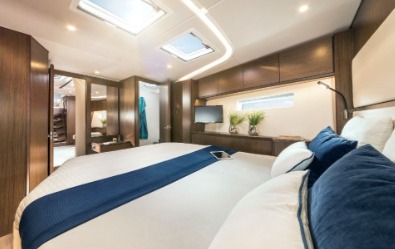 Bavaria C57, VIP cabins