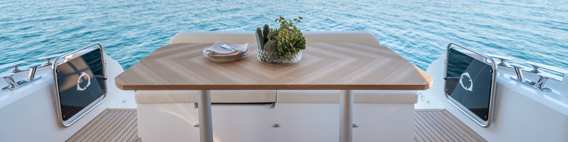 GREENLINE 45 COUPE, electric sunroof