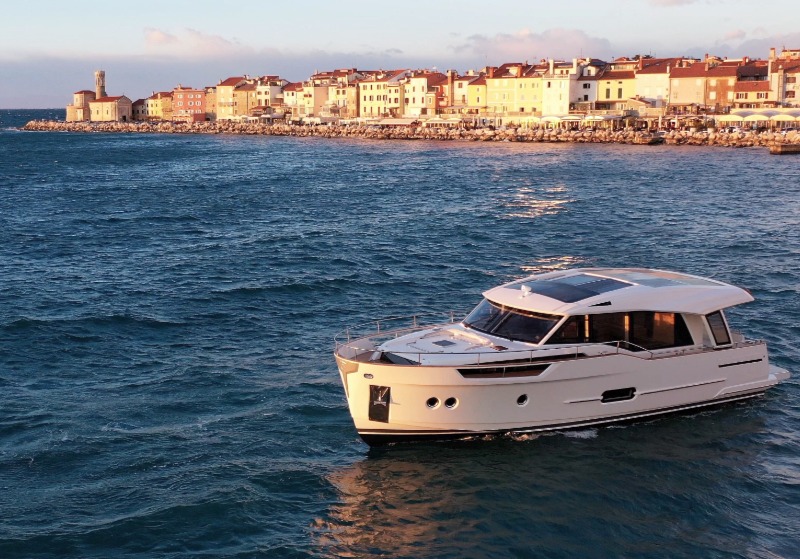 Discover Greenline 48 COUPE