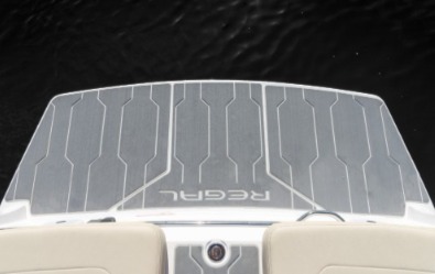 Regal LS6, swim platform