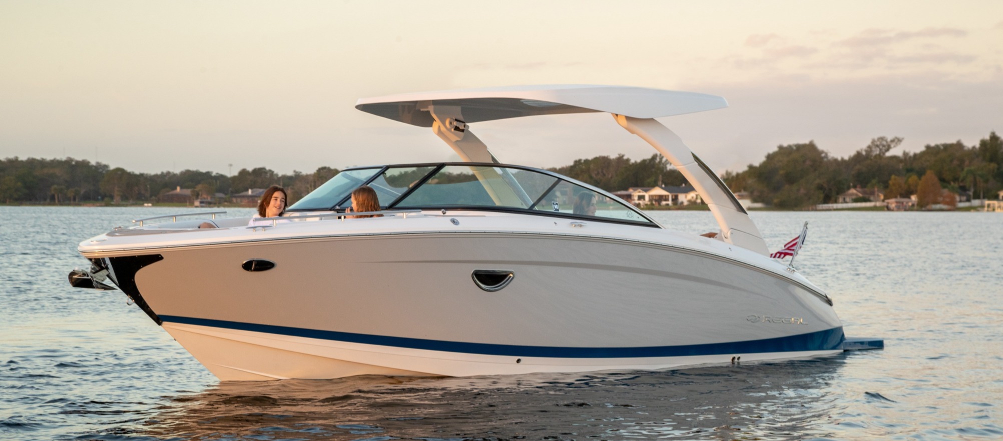 Regal LS9, Stern drive, boats